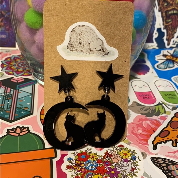 5/$25 Cat & Moon Earrings